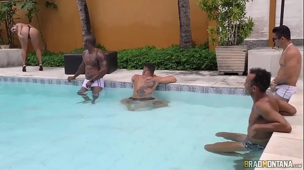 Mia Linz, v. ao extremo por quatro dotados - com ANAL e SQUIRT! [atores Vinny Burgos Jack Kallahari, Mark Butt, Felipe Costa